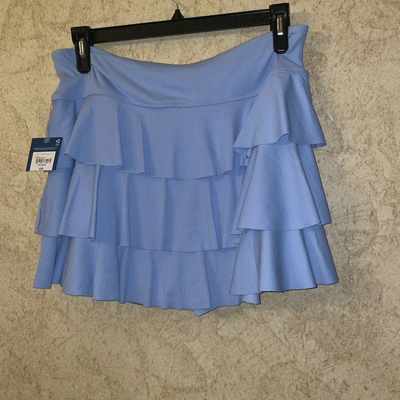 Arizona Built In Shorts Mid Rise Skirt- (Waist across 36” Length 14.5”) - Picture 6 of 8